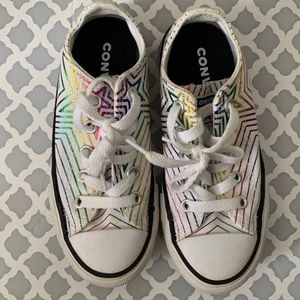 Girls converse size 11